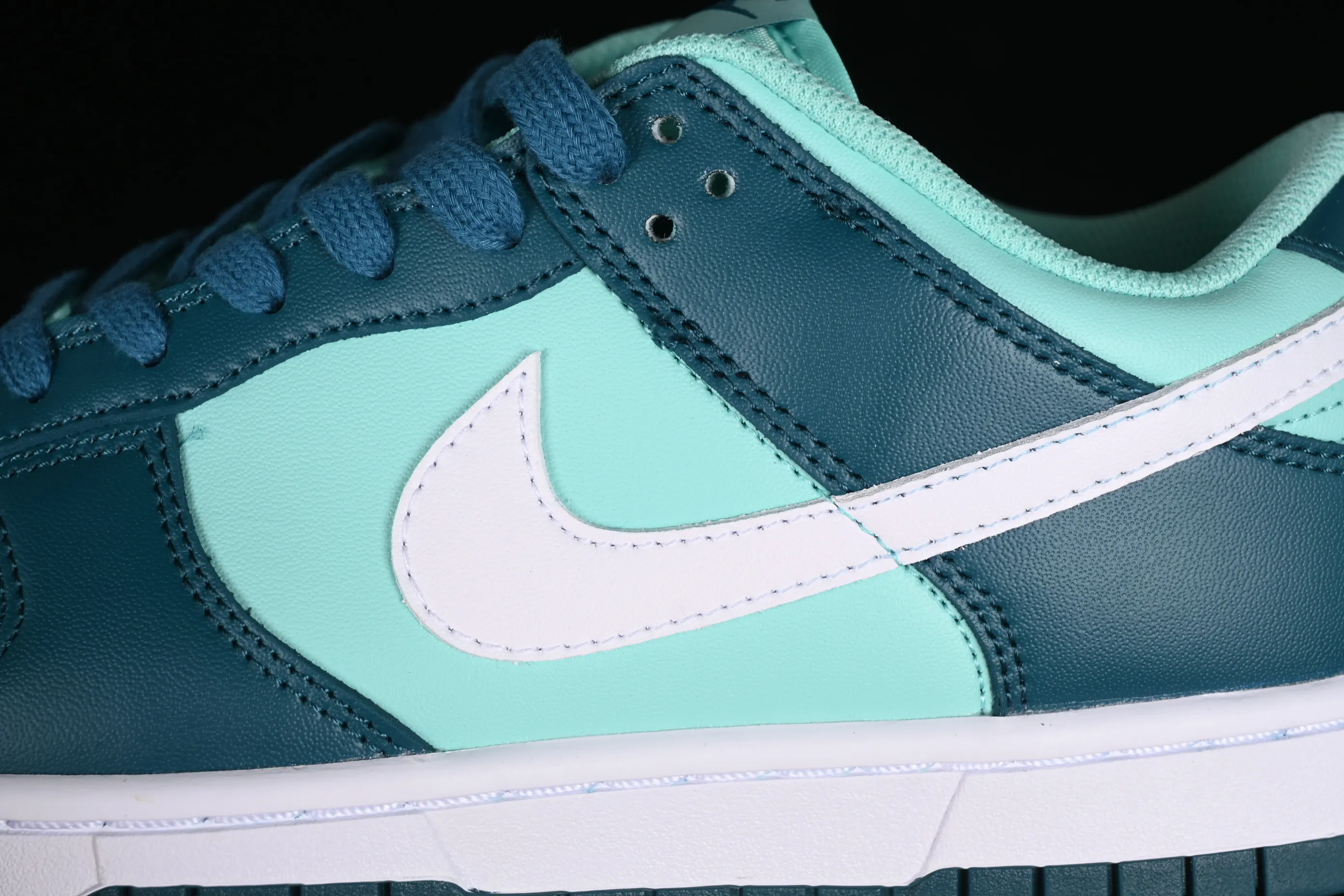 All categories Nk SB Dunk series Nk SB Dunk Low low-top sneakers Nk Dunk Low "Geode Teal" white and green color SB low-top casual sneakers DD1503-301